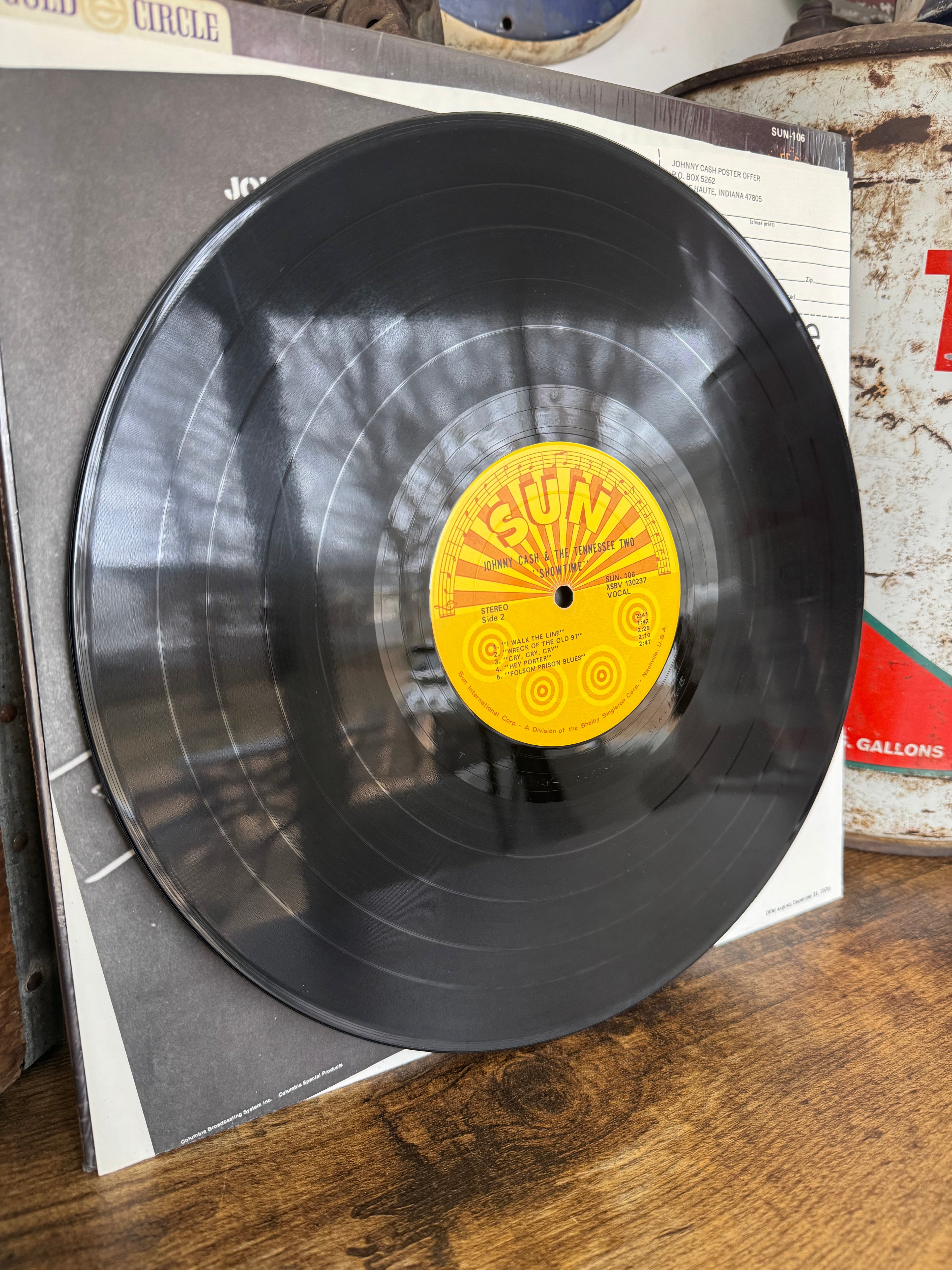 Johnny Cash and The Tennessee Two Showtime. Original 1969 release